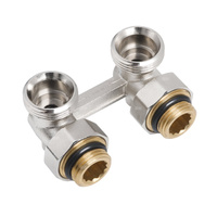 Dwururowy blok kurków, kątowy do grzejników stalowych z gwintami zew. 1/2"