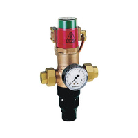 GB - Rozłącznik hydraulicznego działania, 1 1/4", ciśnienie otwarcia 0,5 bar, zabezpieczenie klasy 4